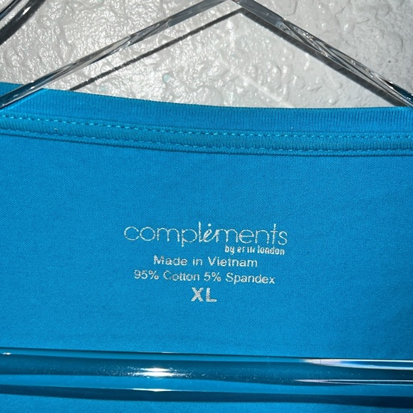 Blue Puffed Ruched Sleeve Top - Picture 4 of 5